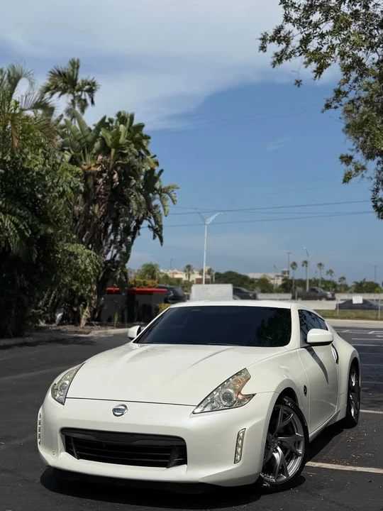 2014 Nissan 370Z 6th Gen - Image 12 of 15