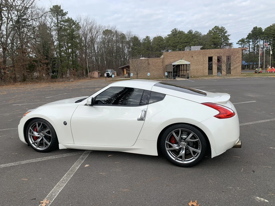 2014 Nissan 370Z 6th Gen - Image 7 of 31