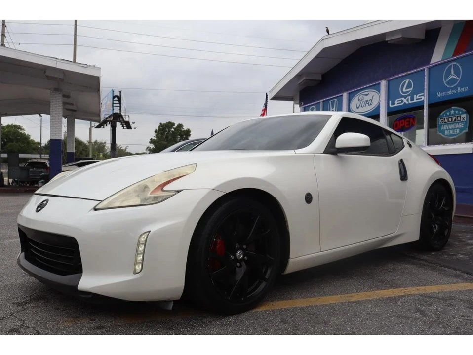 2014 Nissan 370Z 6th Gen - Image 5 of 20