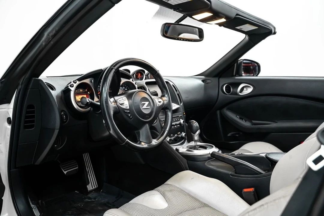 2014 Nissan 370Z 6th Gen - Image 16 of 21