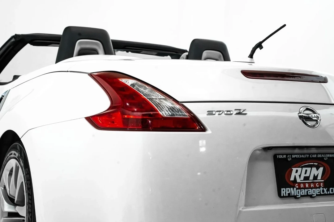 2014 Nissan 370Z 6th Gen - Image 11 of 21