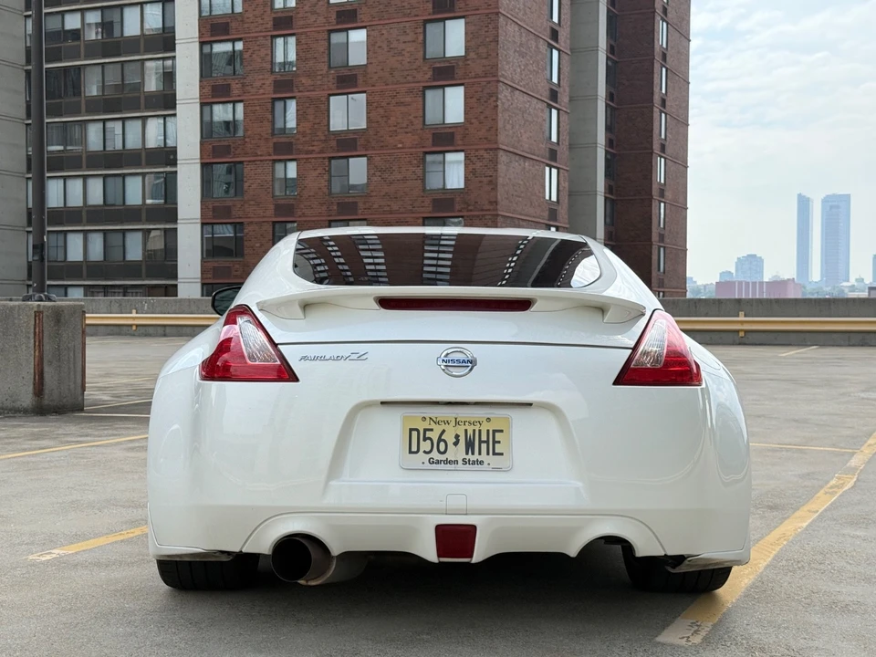 2014 Nissan 370Z 6th Gen - Image 5 of 17