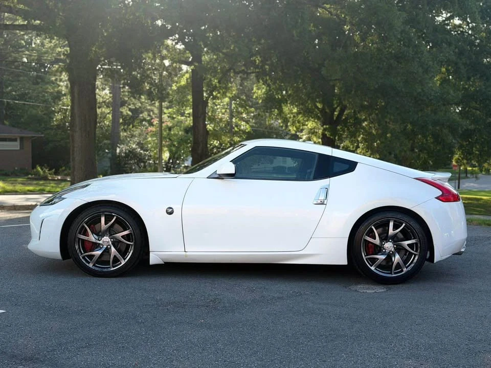 2014 Nissan 370Z 6th Gen - Image 3 of 12