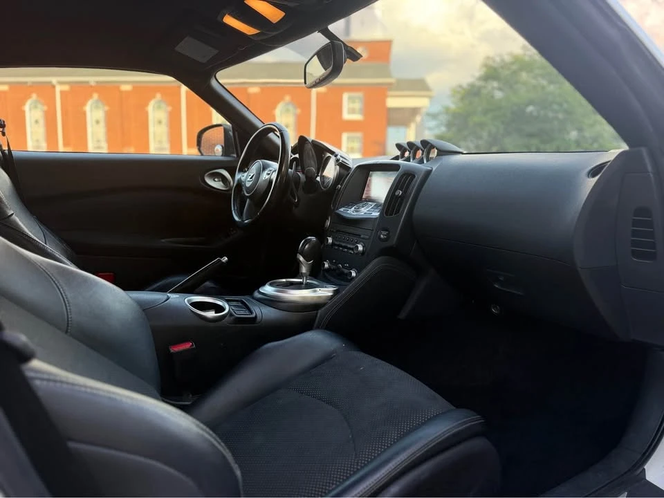 2014 Nissan 370Z 6th Gen - Image 7 of 9