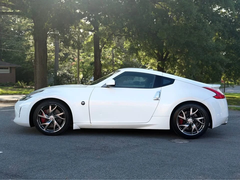 2014 Nissan 370Z 6th Gen - Image 5 of 9