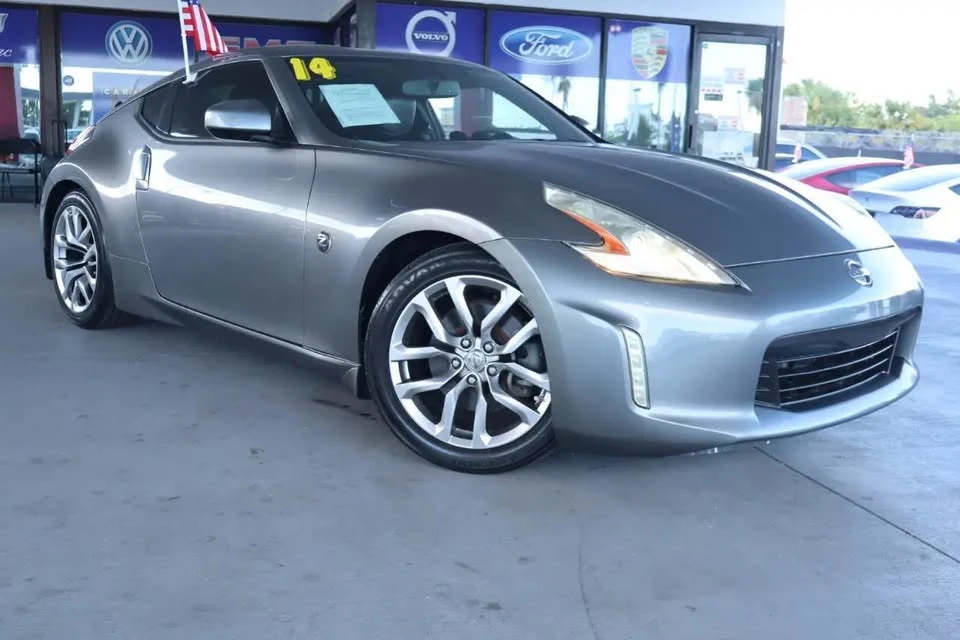 2014 Nissan 370Z 6th Gen - Image 2 of 8