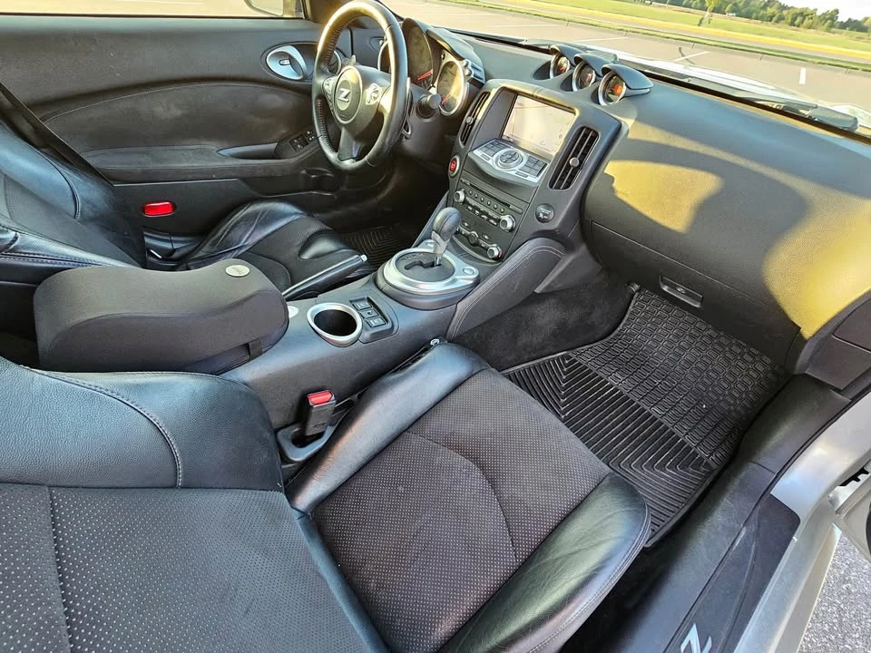 2014 Nissan 370Z 6th Gen - Image 10 of 15