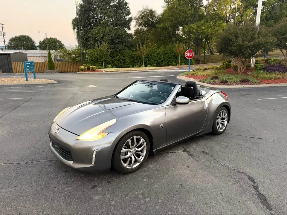 2014 Nissan 370Z 6th Gen - Image 4 of 17