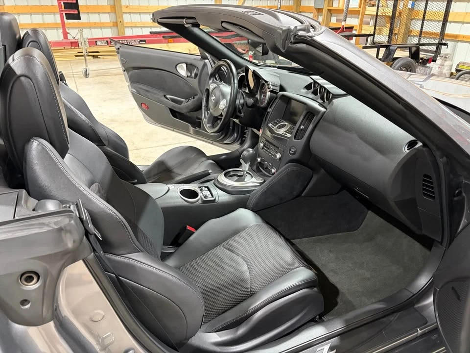 2014 Nissan 370Z 6th Gen - Image 9 of 15