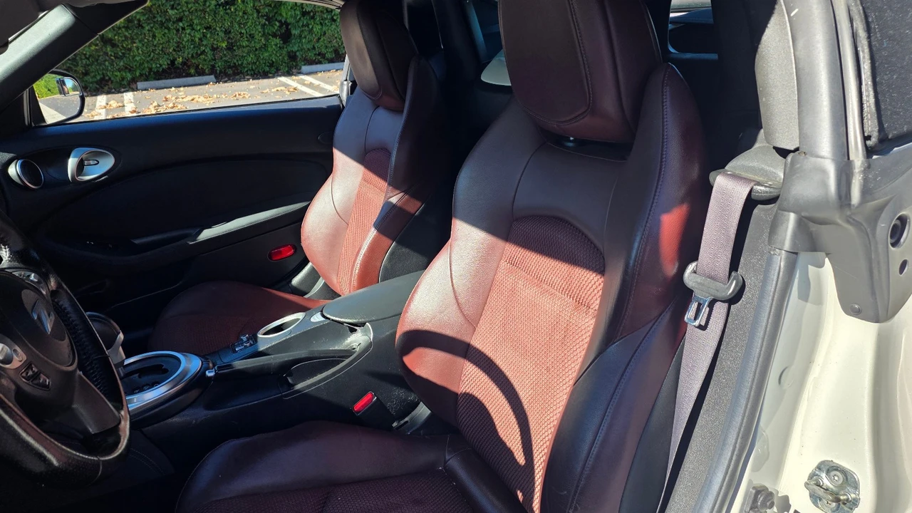 2014 Nissan 370Z 6th Gen - Image 13 of 21