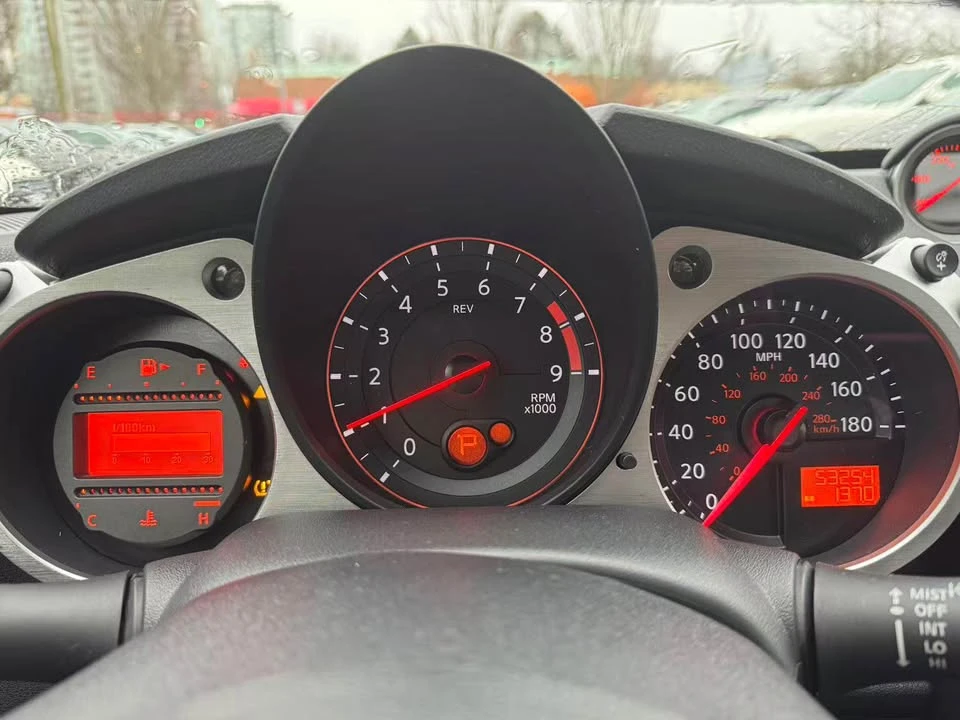 2014 Nissan 370Z 6th Gen - Image 7 of 9