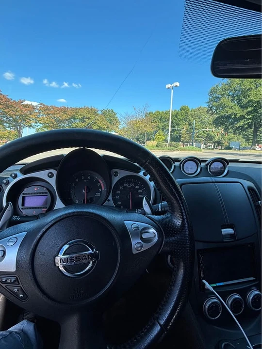 2014 Nissan 370Z 6th Gen - Image 11 of 16