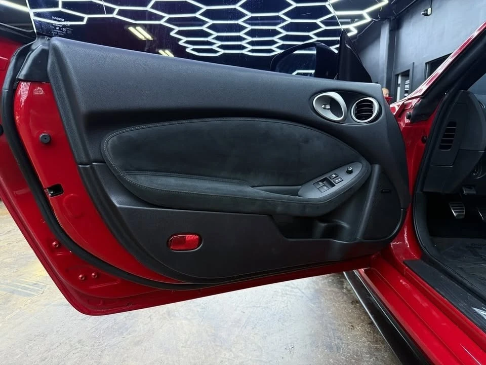 2014 Nissan 370Z 6th Gen - Image 11 of 19