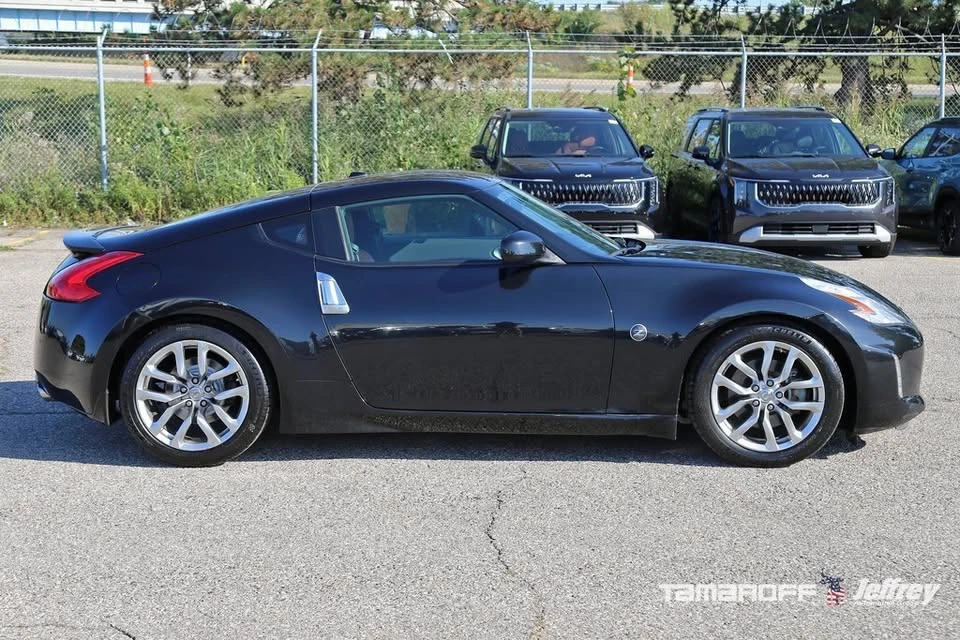 2014 Nissan 370Z 6th Gen - Image 4 of 13