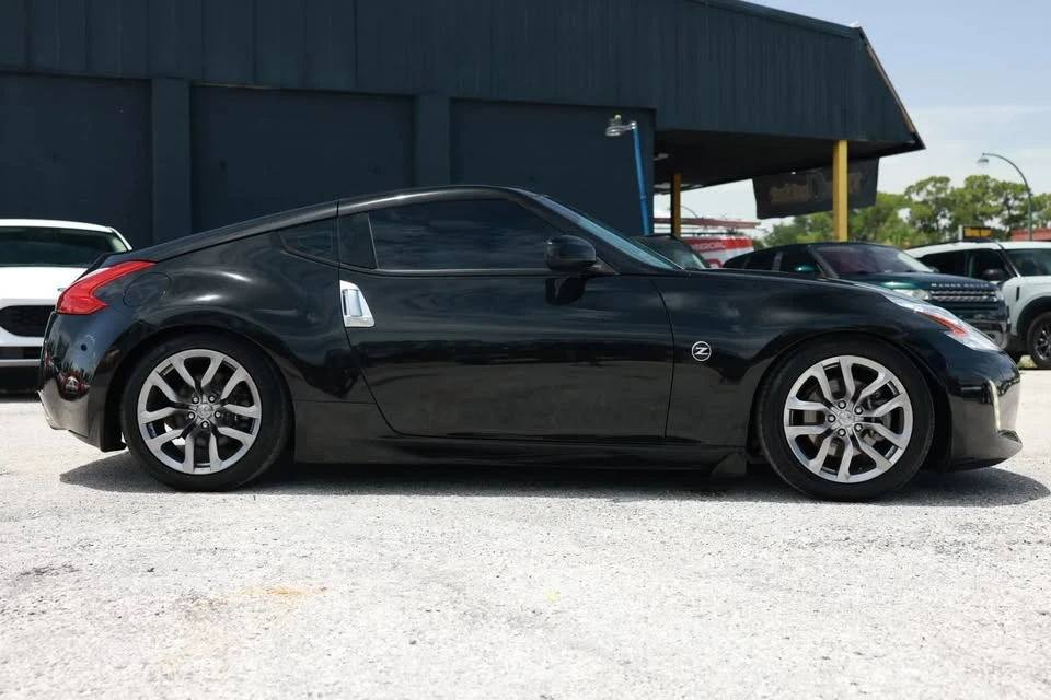2014 Nissan 370Z 6th Gen - Image 3 of 11