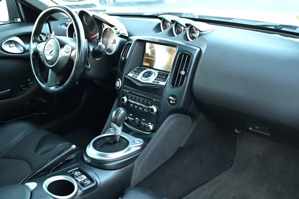 2014 Nissan 370Z 6th Gen - Image 17 of 18