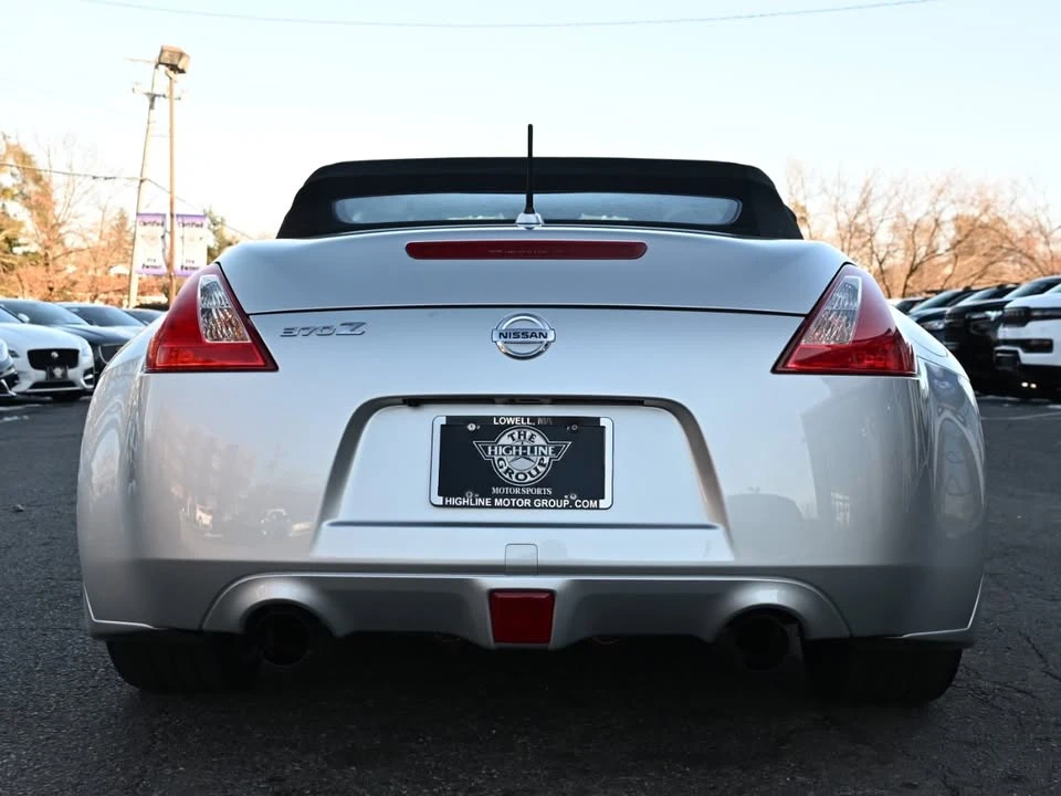 2014 Nissan 370Z 6th Gen - Image 9 of 18