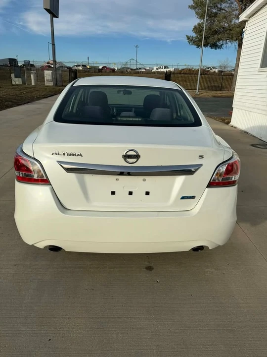 2014 Nissan Altima 5th Gen - Image 5 of 18