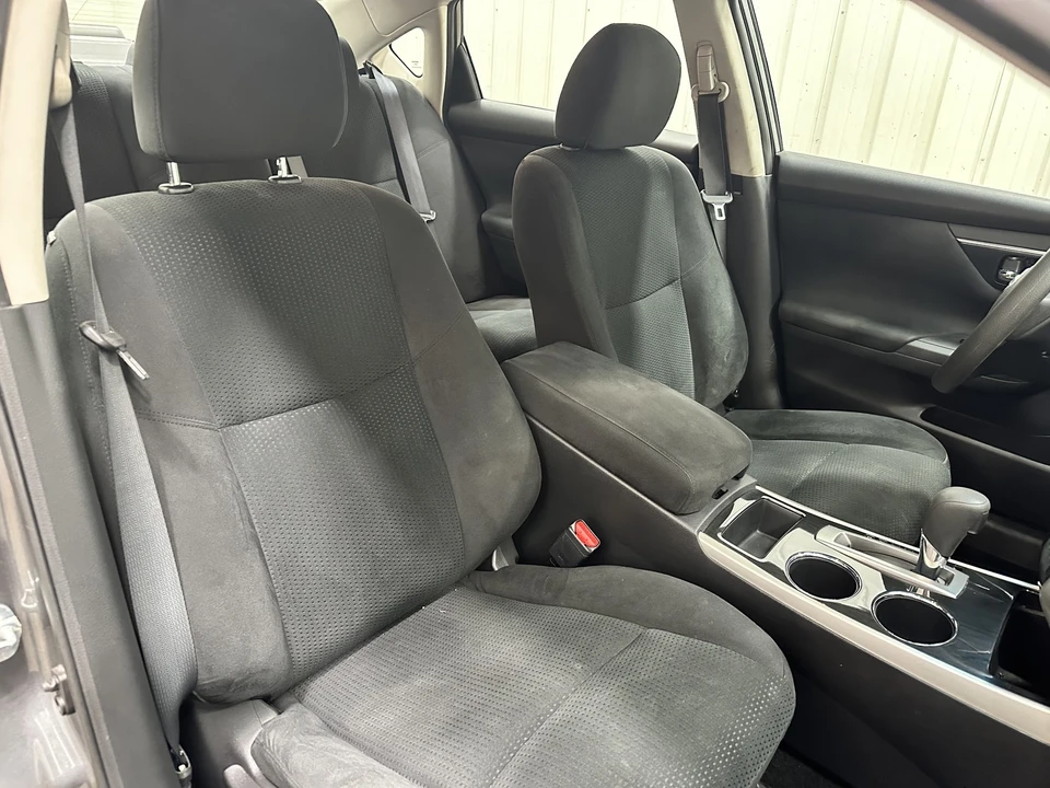 2014 Nissan Altima 5th Gen - Image 17 of 21