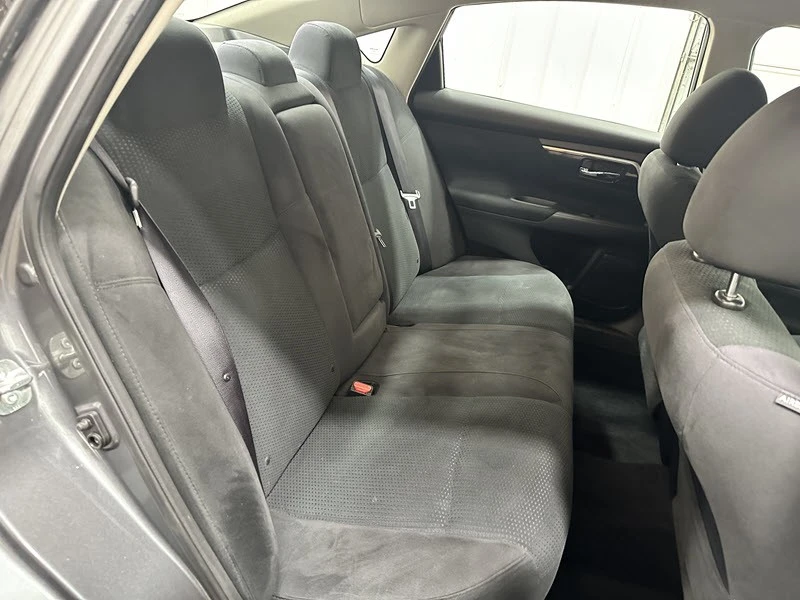 2014 Nissan Altima 5th Gen - Image 15 of 21