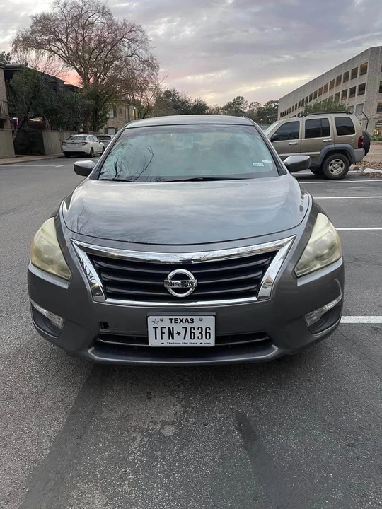 2014 Nissan Altima 5th Gen - Image 2 of 9
