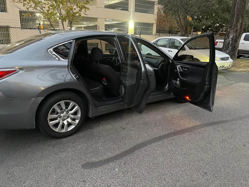2014 Nissan Altima 5th Gen - Image 4 of 9