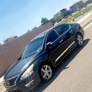 2014 Nissan Altima 2.5 Platinum Sedan 4D