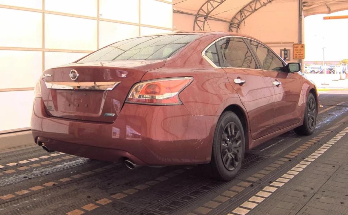 2014 Nissan Altima 5th Gen - Image 4 of 14