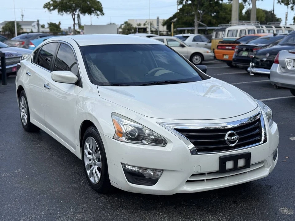 2014 Nissan Altima 5th Gen - Image 10 of 21
