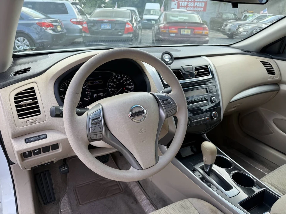 2014 Nissan Altima 5th Gen - Image 15 of 21