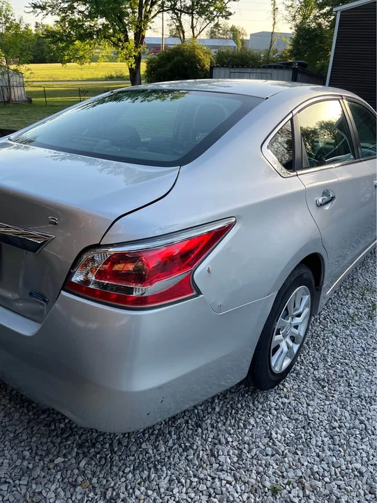 2014 Nissan Altima 5th Gen - Image 3 of 11