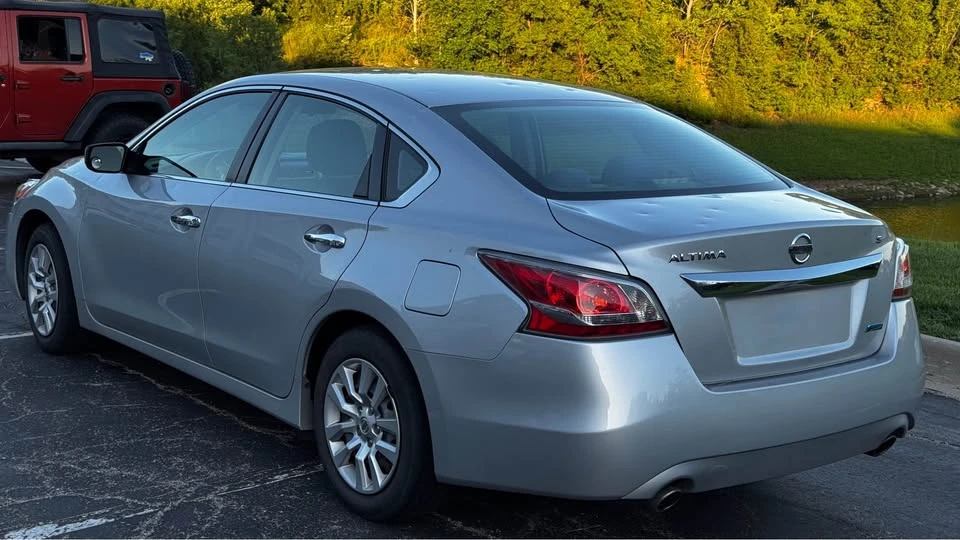 2014 Nissan Altima 5th Gen - Image 3 of 20