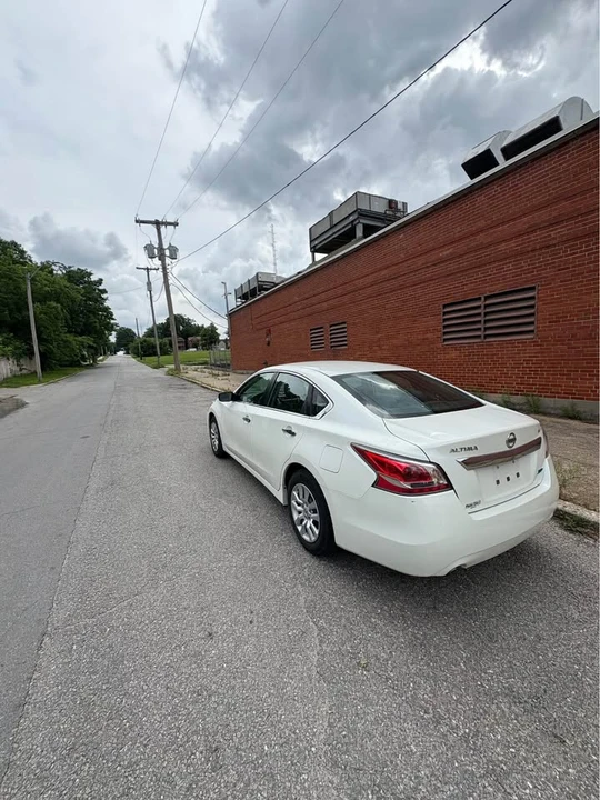 2014 Nissan Altima 5th Gen - Image 6 of 11