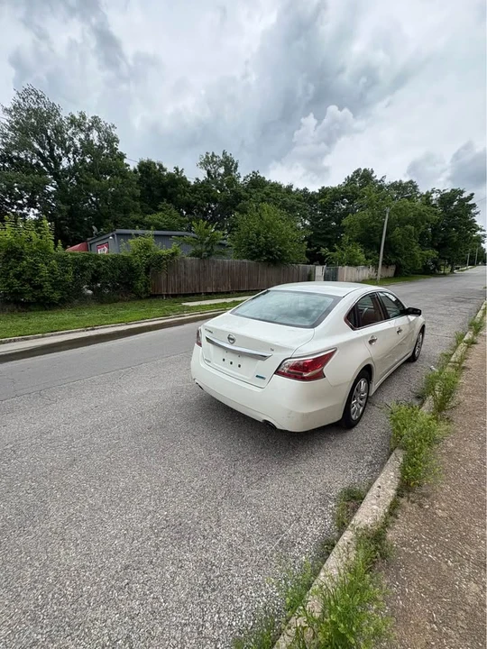 2014 Nissan Altima 5th Gen - Image 4 of 11