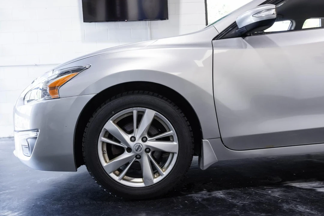 2014 Nissan Altima 5th Gen - Image 4 of 21