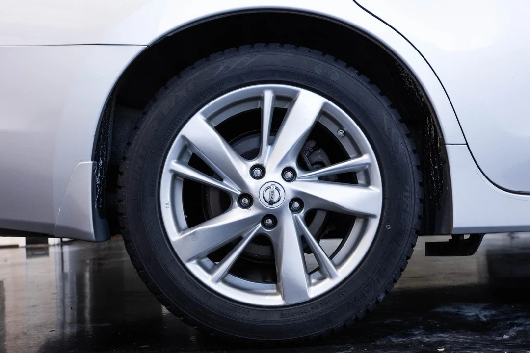 2014 Nissan Altima 5th Gen - Image 13 of 21