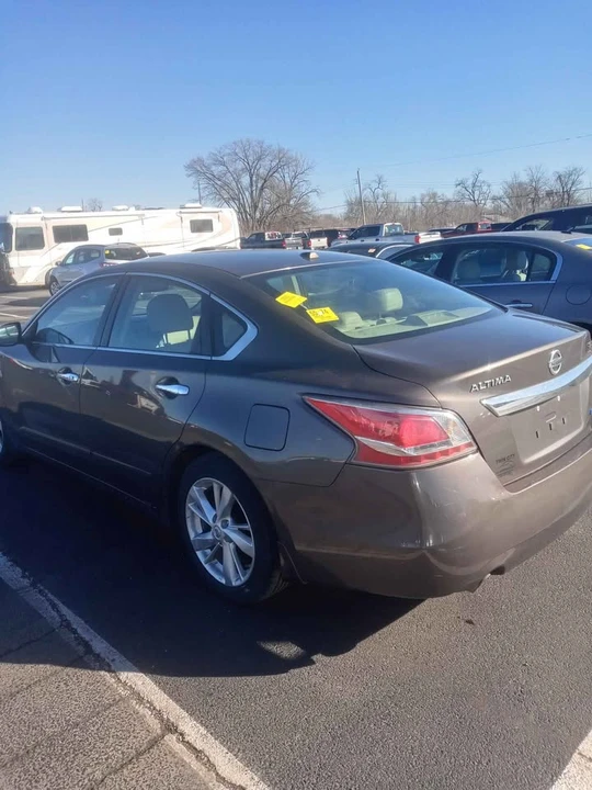 2014 Nissan Altima 5th Gen - Image 2 of 5