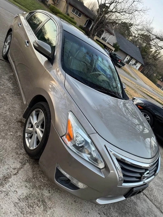 2014 Nissan Altima 5th Gen - Image 2 of 12