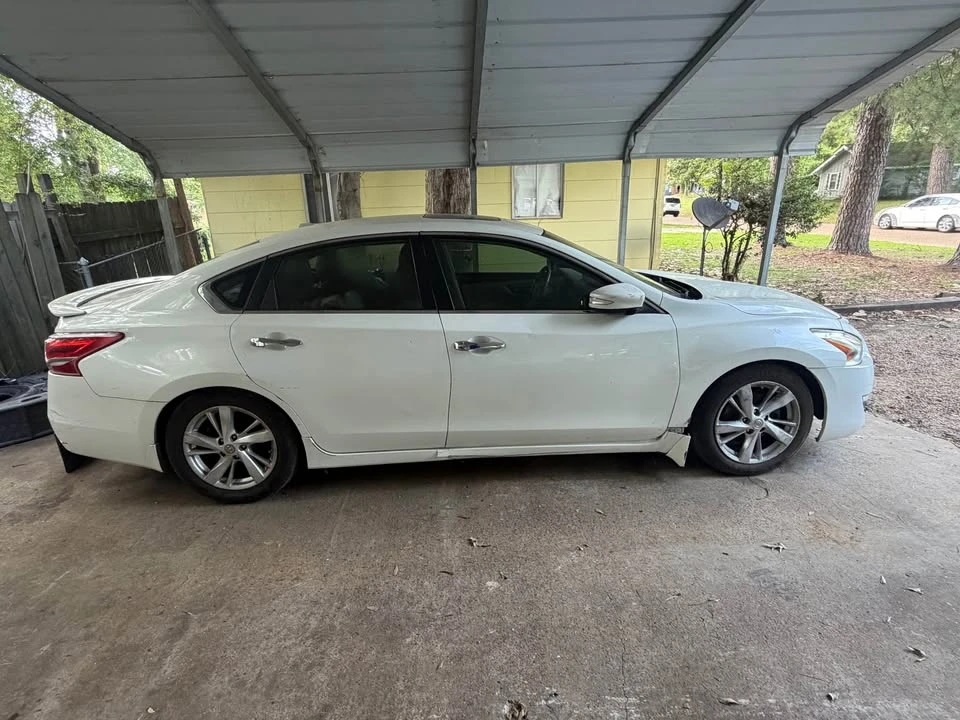 2014 Nissan Altima 5th Gen - Image 3 of 4