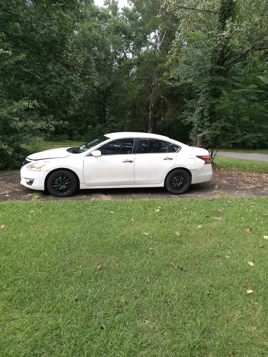 2014 Nissan Altima 5th Gen - Image 2 of 7