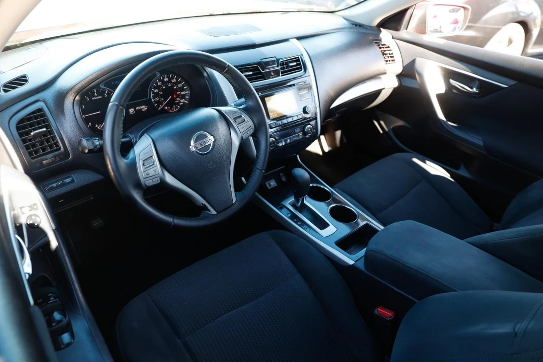 2014 Nissan Altima 5th Gen - Image 4 of 21