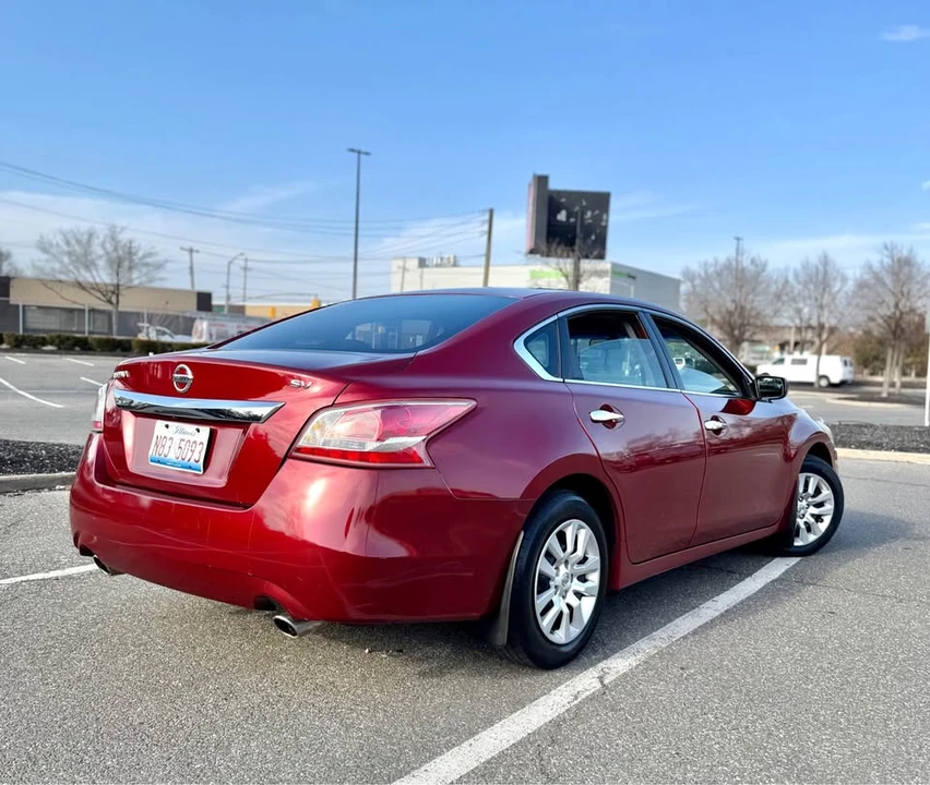 2014 Nissan Altima 5th Gen - Image 10 of 19