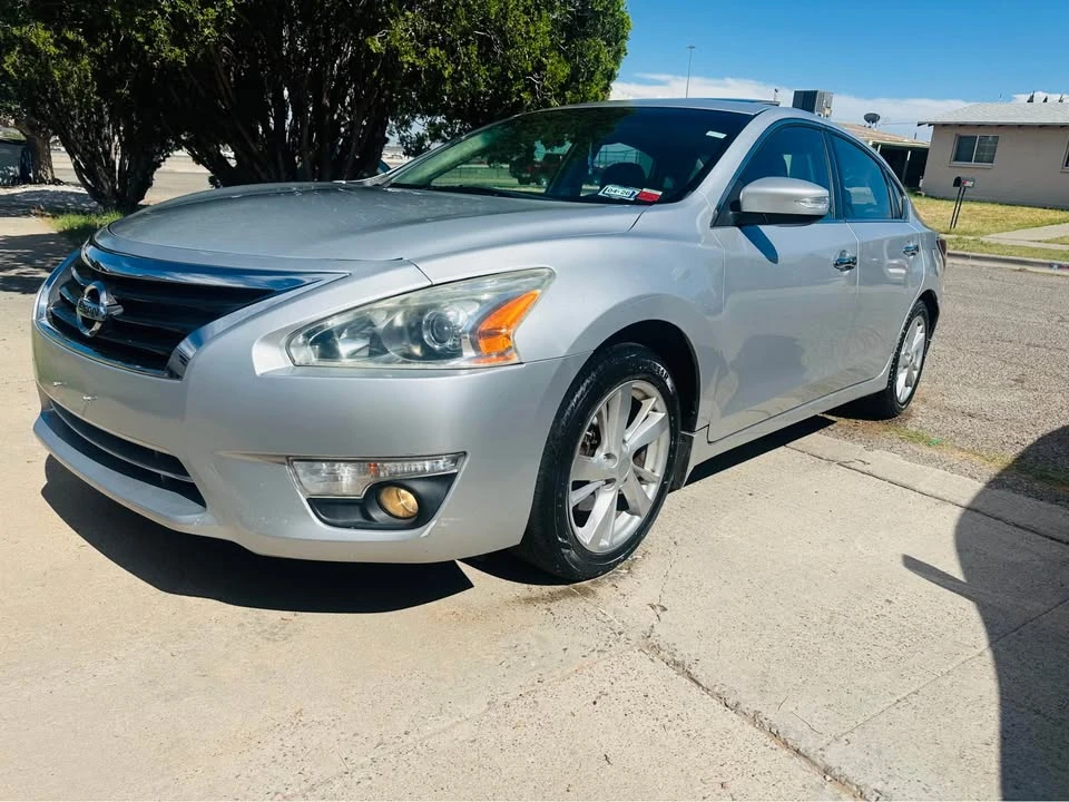 2014 Nissan Altima 5th Gen - Image 2 of 18