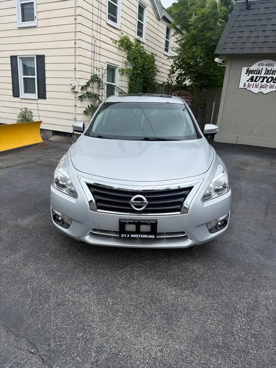 2014 Nissan Altima 5th Gen - Image 4 of 12