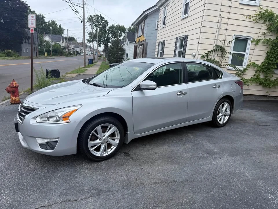 2014 Nissan Altima 5th Gen - Image 2 of 12