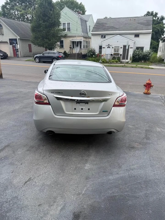 2014 Nissan Altima 5th Gen - Image 5 of 12