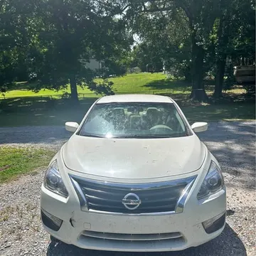 2014 Nissan Altima 2.5 SV Sedan 4D