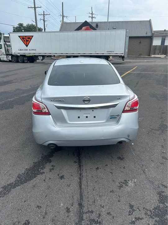 2014 Nissan Altima 5th Gen - Image 15 of 20