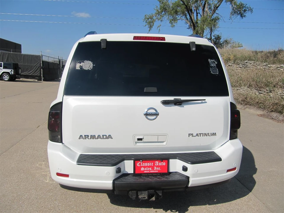 2014 Nissan Armada - Image 4 of 26