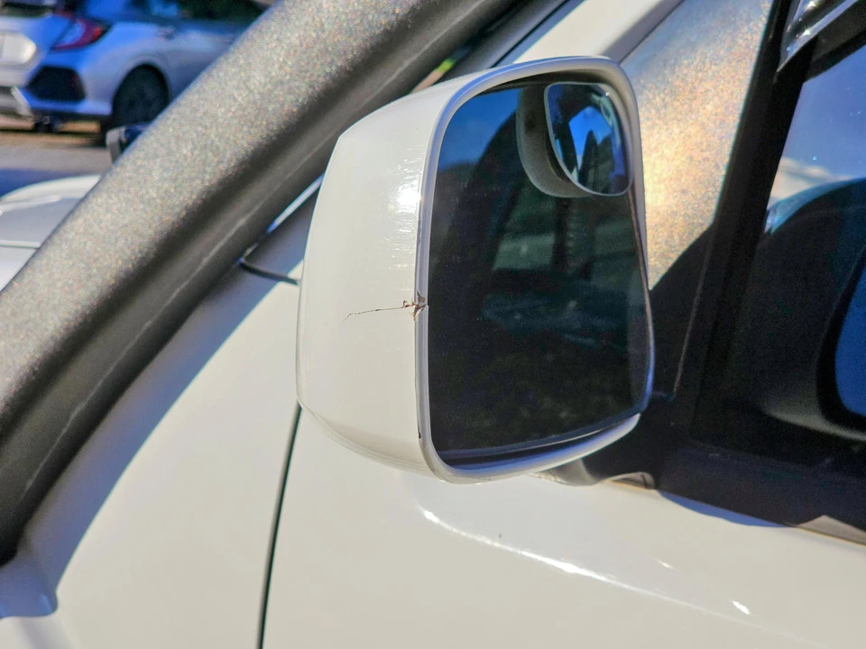 2014 Nissan Frontier 2nd Gen - Image 28 of 31